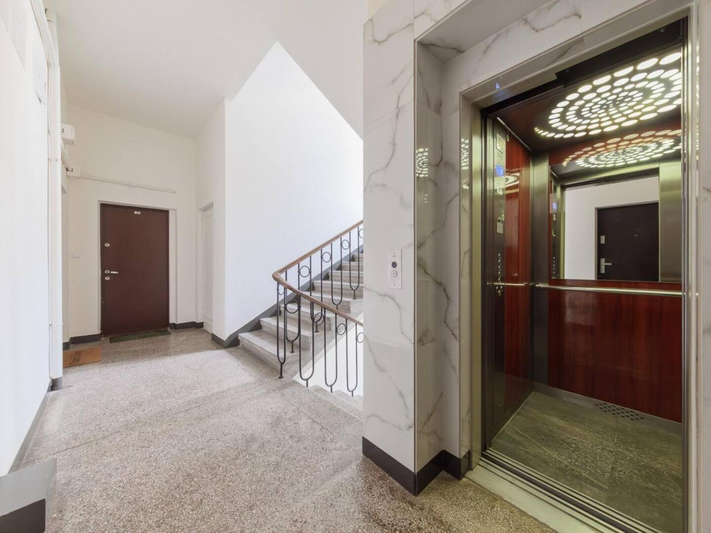 Canary Corner Studio City Centre 华沙 外观 照片